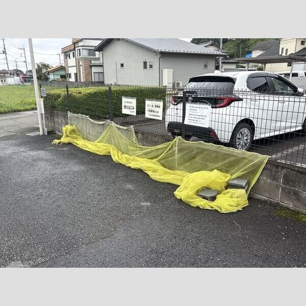 現地周辺 (ゴミ置場)