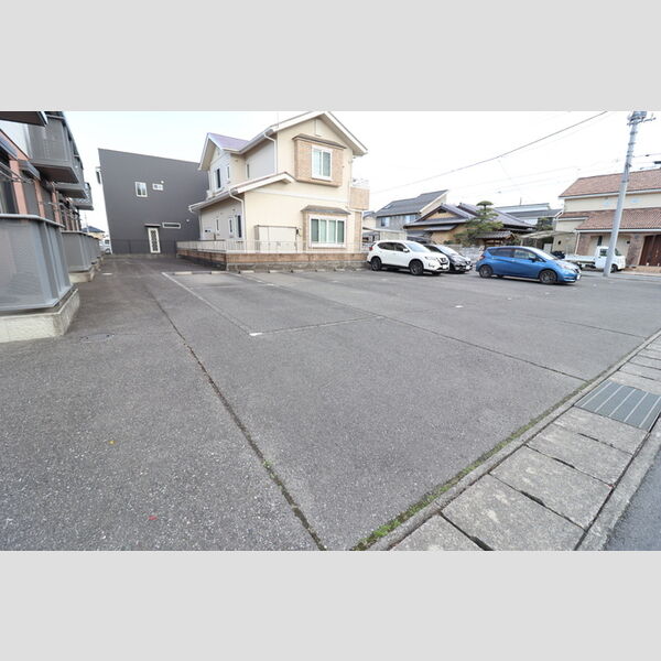 駐車場 (駐車場)