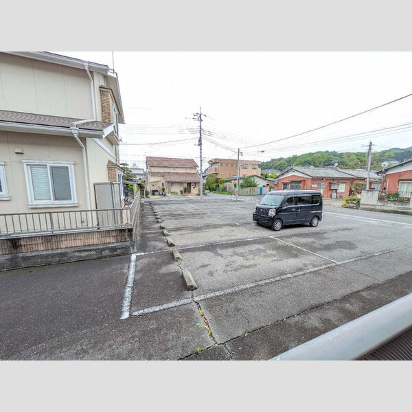 駐車場 (駐車場)