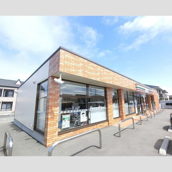 現地周辺 (セブンイレブン高崎下中居町店(444m))