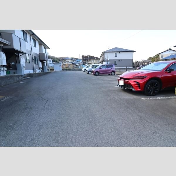 駐車場 (駐車場)