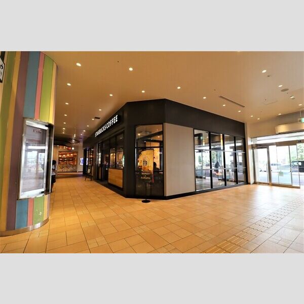 現地周辺 (スターバックスコーヒーイーサイト高崎店(1178m))