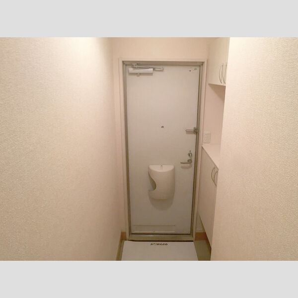 玄関 (玄関入り口)