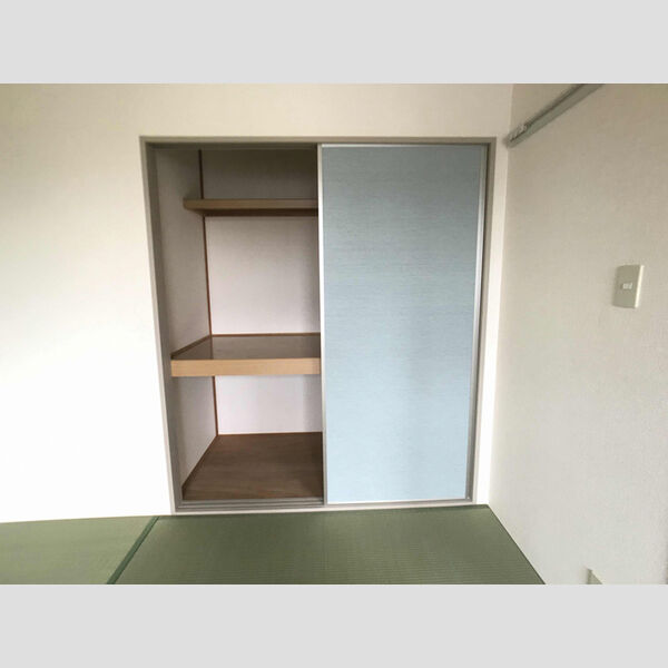 収納 (押入れ収納)