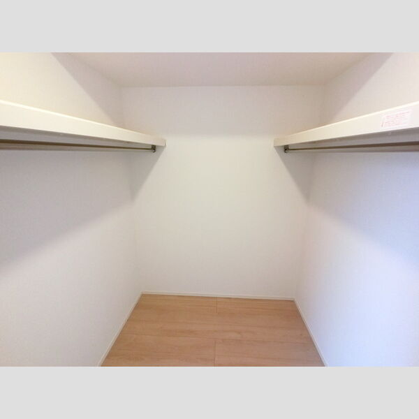 収納 (ウォークインクローゼット)