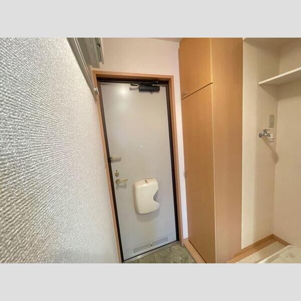 玄関 (玄関入り口)