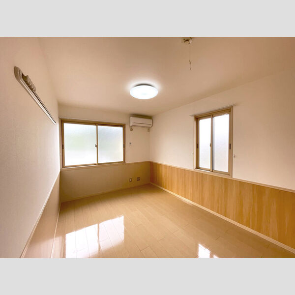 その他 (洋室)