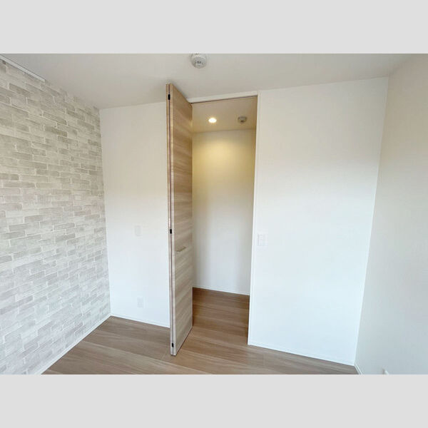 収納 (ウォークインクローゼット)