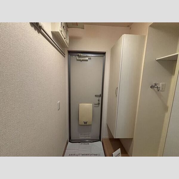 玄関 (玄関)