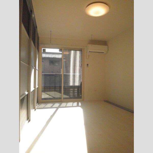 居室・リビング (居室照明・エアコン・室内物干付きLDK)