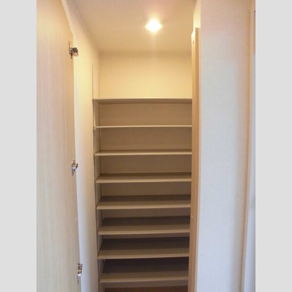 収納 (シューズボックス　たくさん靴がしまえます)