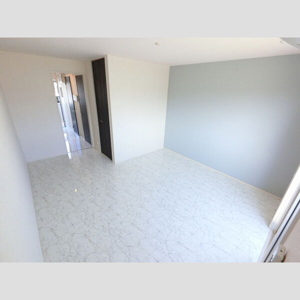 その他 (角度違い室内)