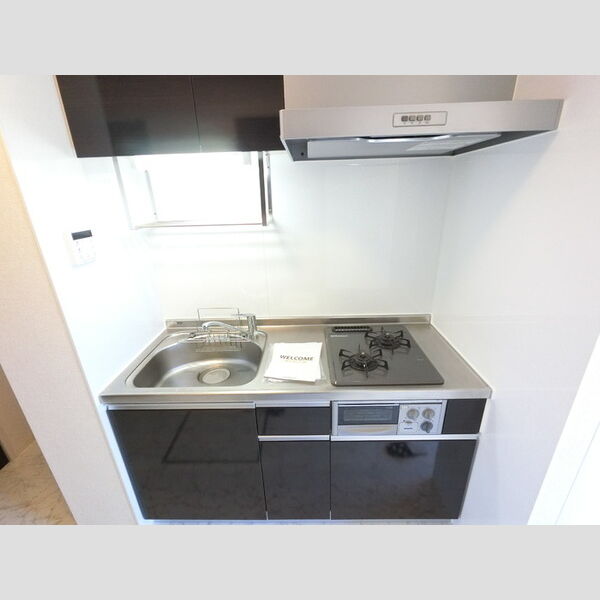 キッチン (2口コンロ付きシステムキッチン)