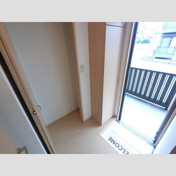 玄関 (玄関・物入)