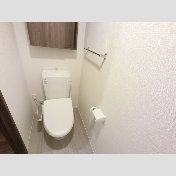 トイレ (温水洗浄便座)