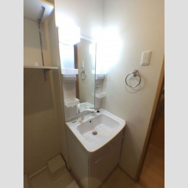 洗面所 (洗髪洗面化粧台)