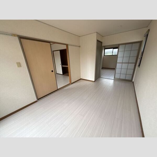 その他 (洋室)