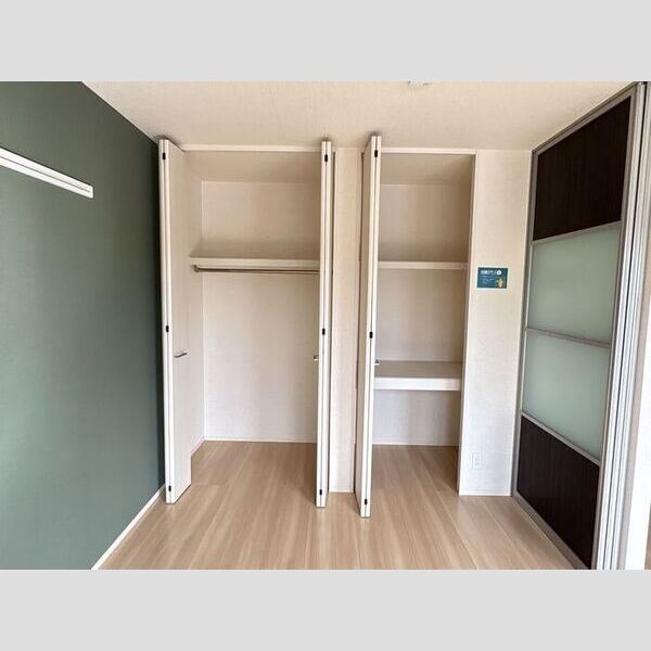 収納 (クローゼット・物入)