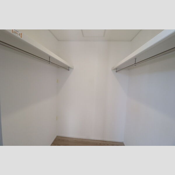 収納 (ウォークインクローゼット)