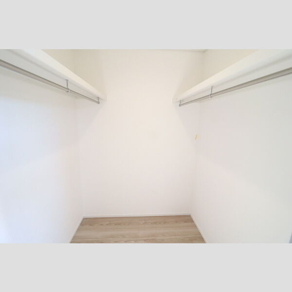 収納 (ウォークインクローゼット)