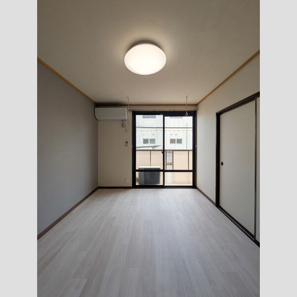 その他 (洋室)