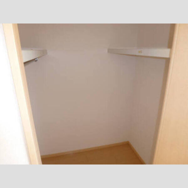 収納 (ウォークインクローゼット)