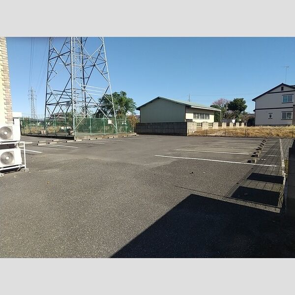 駐車場 (駐車場)