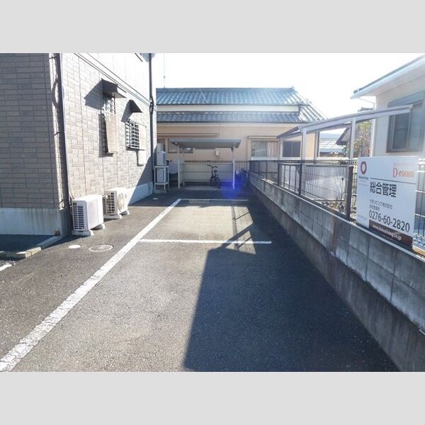 駐車場 (駐車場)