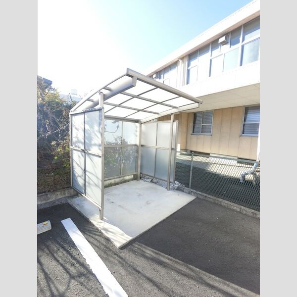 現地周辺 (駐輪場も完備してあります!)