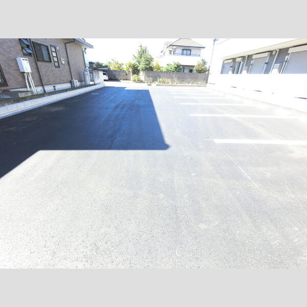 駐車場 (駐車場)