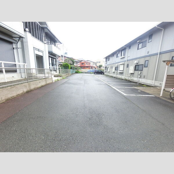 駐車場 (駐車場)