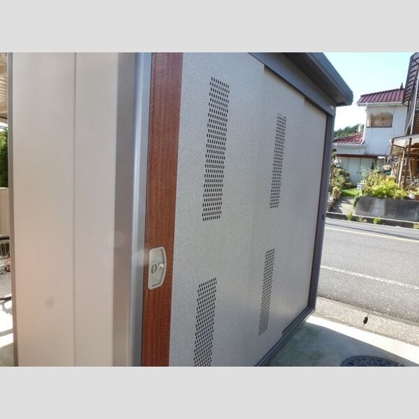 現地周辺 (ごみステーションです。)
