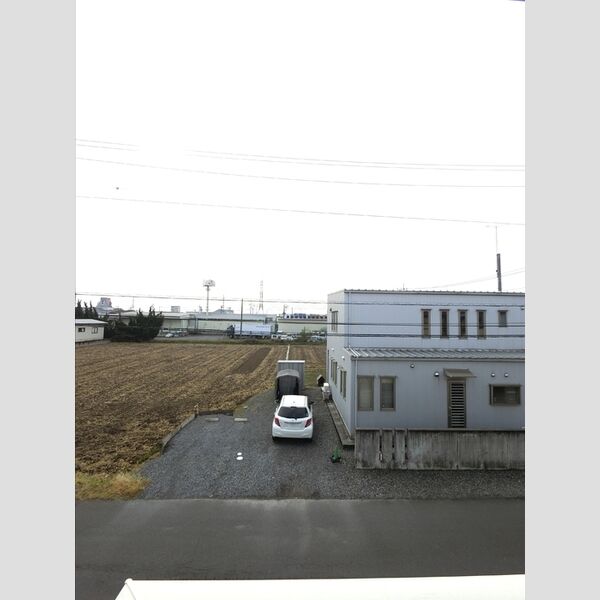 現地周辺 (南には高い建物もなく見晴らし良好です!)