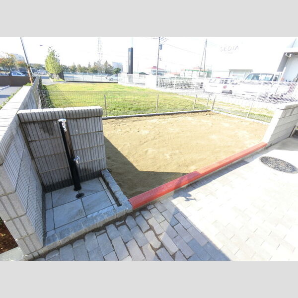 現地周辺 (砂場付です)