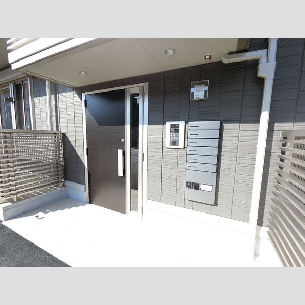 エントランス (オートロックです。)