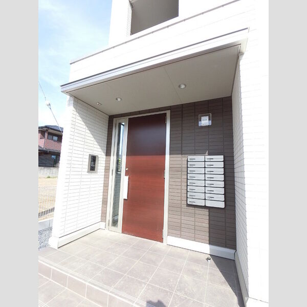 エントランス (オートロックです。)