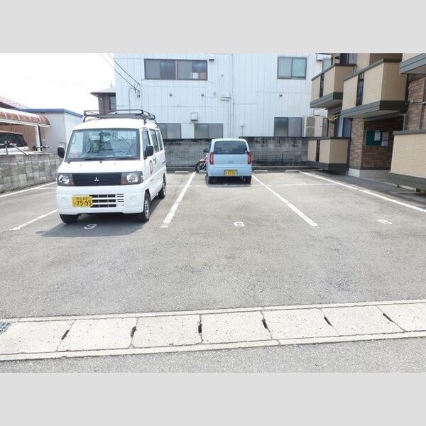 駐車場 (駐車場)