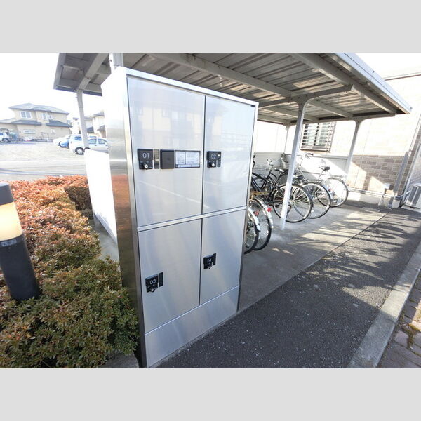 現地周辺 (宅配BOXあります)