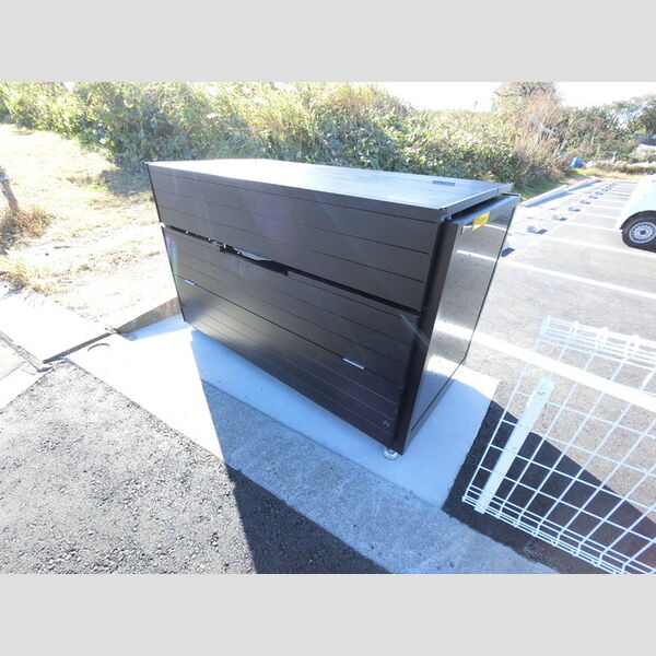 現地周辺 (ゴミBOXです)