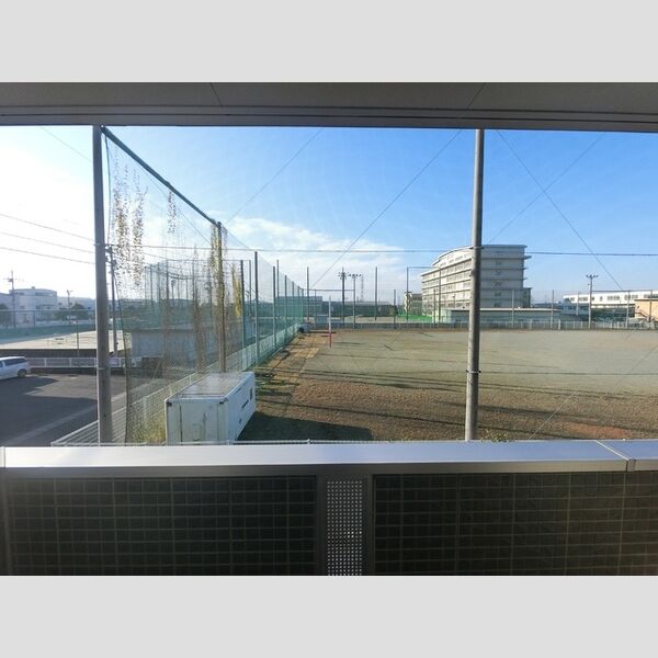現地周辺 (高い建物もなく見晴らしも良好です!)