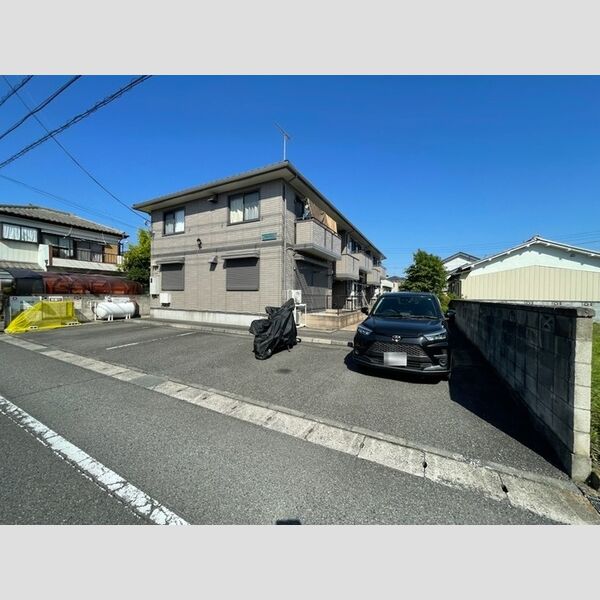 駐車場 (西側駐車場)