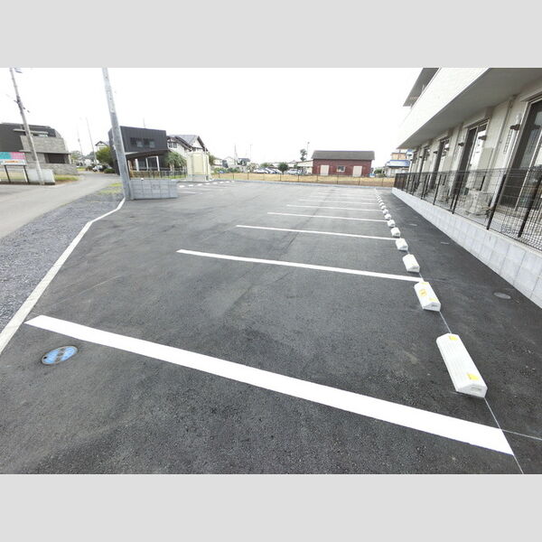 駐車場 (駐車場)