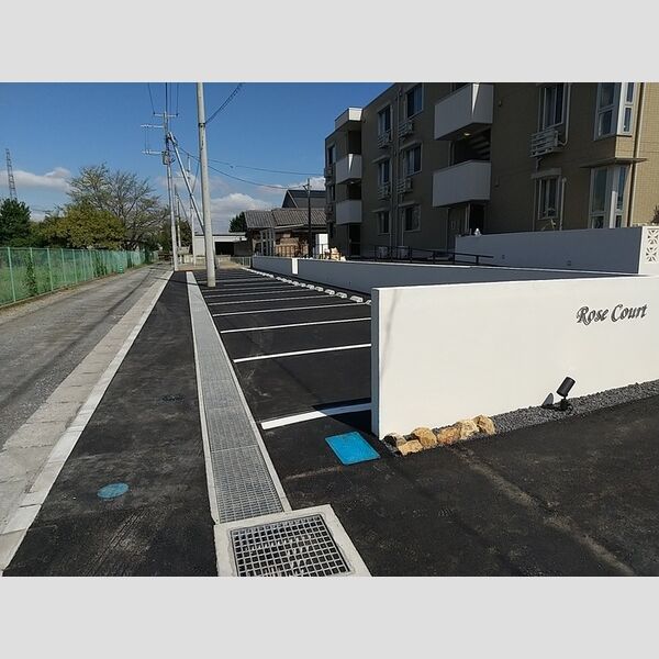 駐車場 (駐車場)