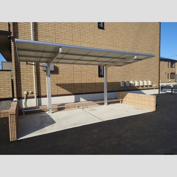 駐車場 (A棟　駐輪場)