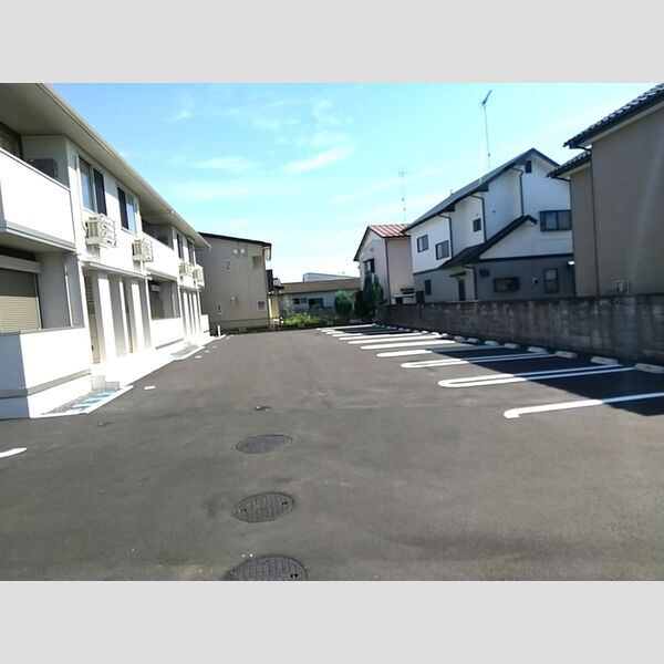 駐車場 (駐車場)
