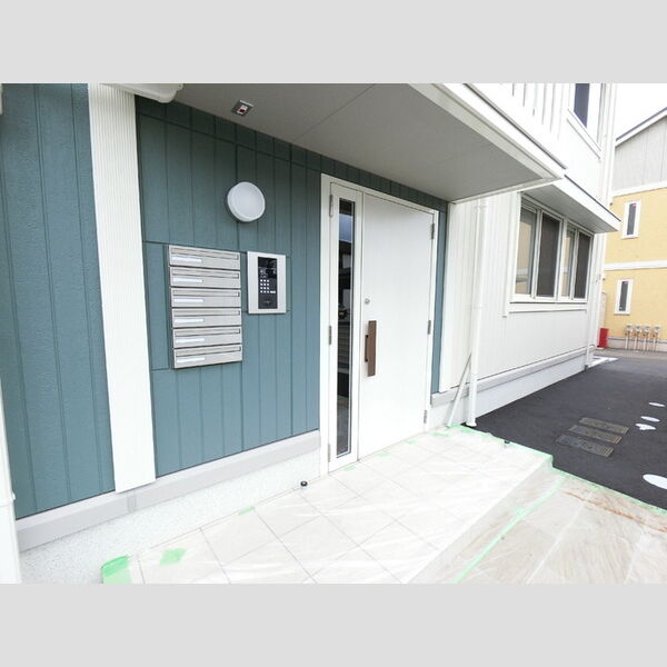 エントランス (オートロックです。)