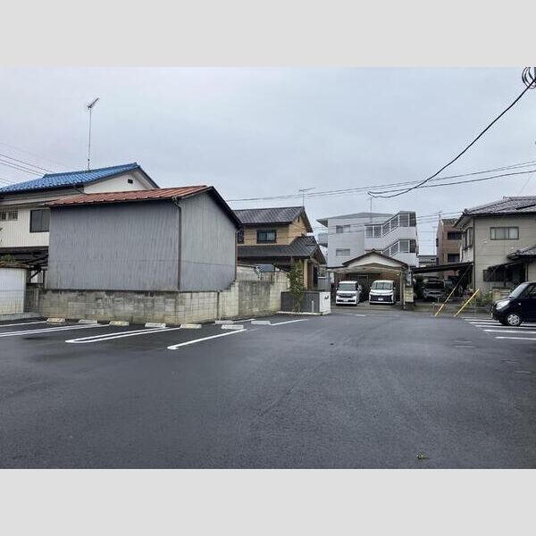 駐車場 (駐車場)