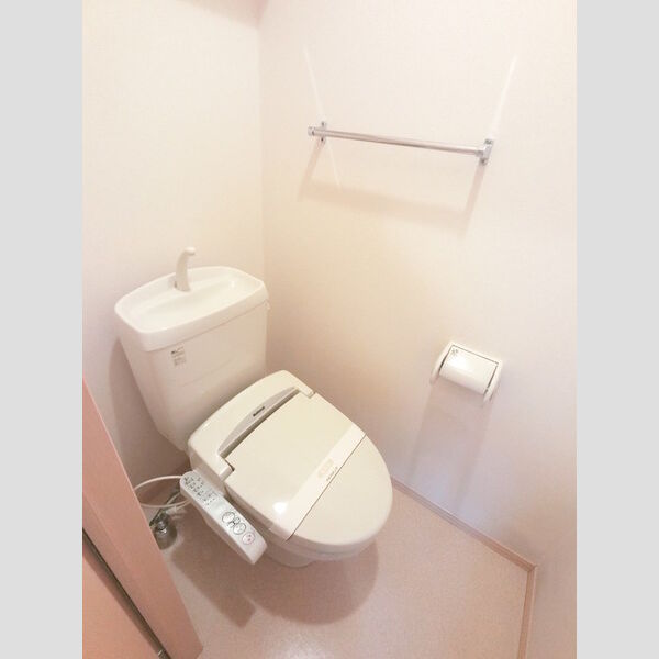 トイレ (温水洗浄暖房便座)