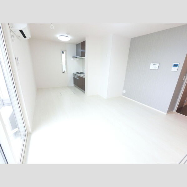 居室・リビング (エアコン・照明付いてます。)