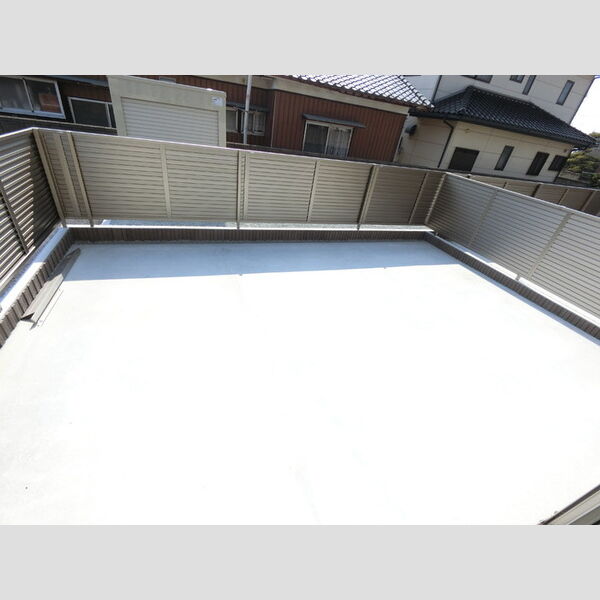 その他 (広めの専用庭です。)